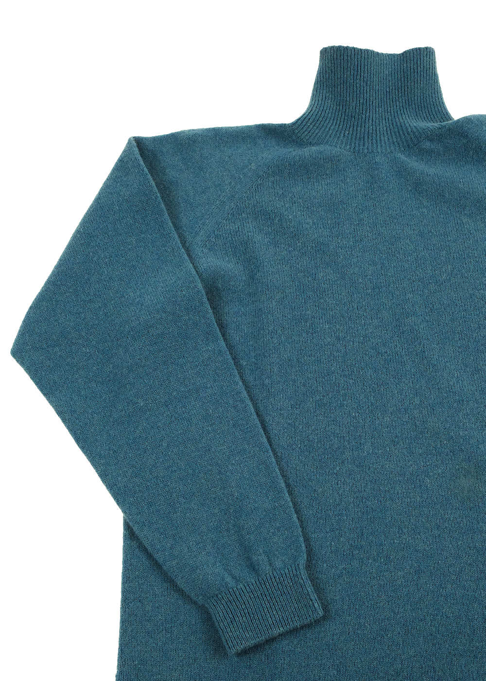 KN-34 Uruguayan Wool Turtleneck Sweater