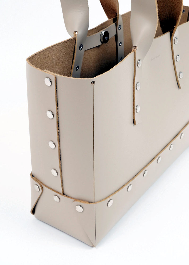 HenderSchemer-Assemble-bag-M-beige_05