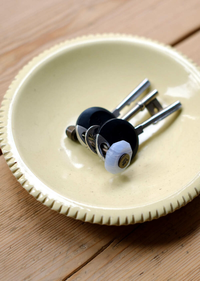 Postalco-Mineral-Key-Holder-Blue-Lace-Agate-04