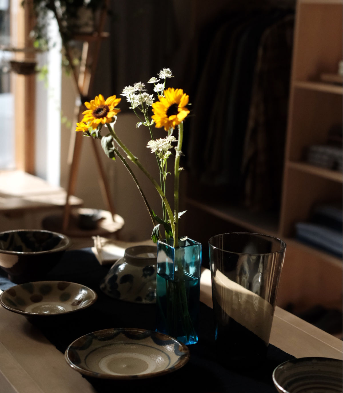 Flowers on the table in COMMON shop